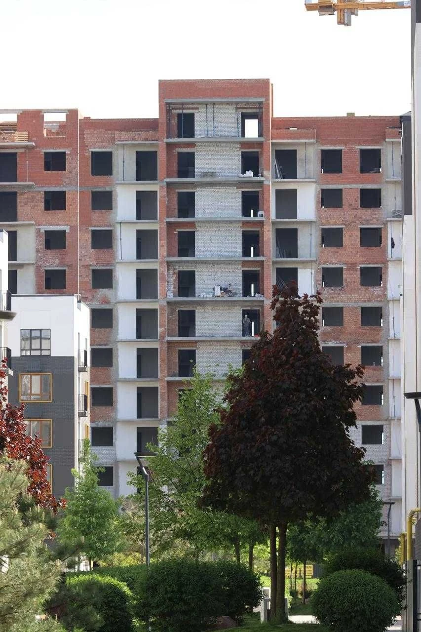 Видова 1-кімнатна квартира в ЖК Молодість під Єоселю, Сертифікат