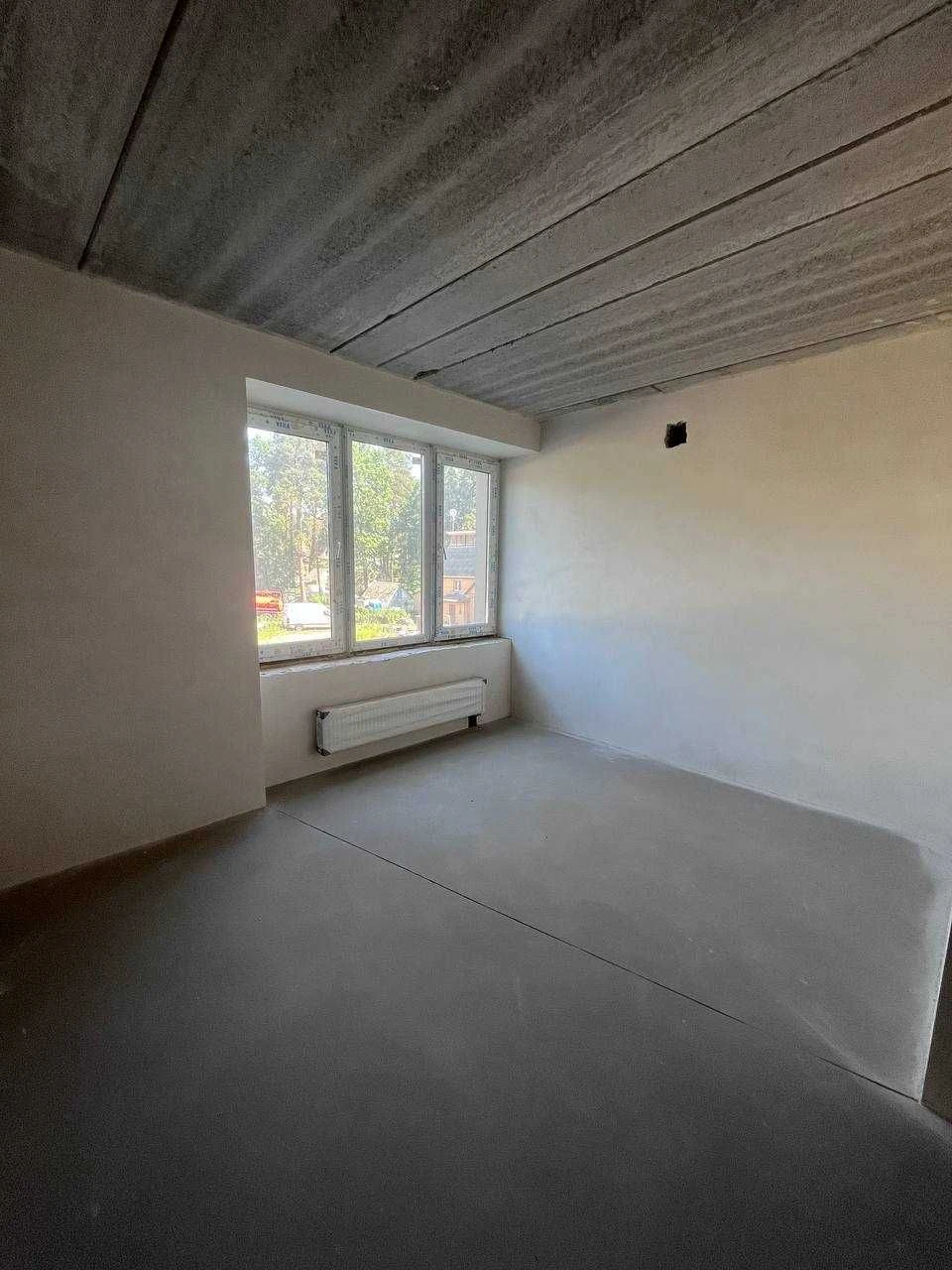 Spacious 2-bedroom apartment in the center of Irpin! Balcony