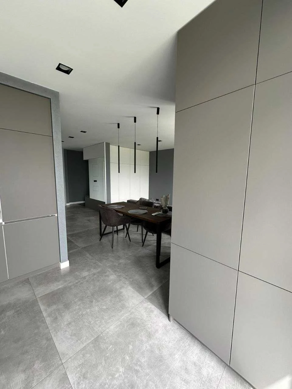 Designer 3-room apartment in the city center.