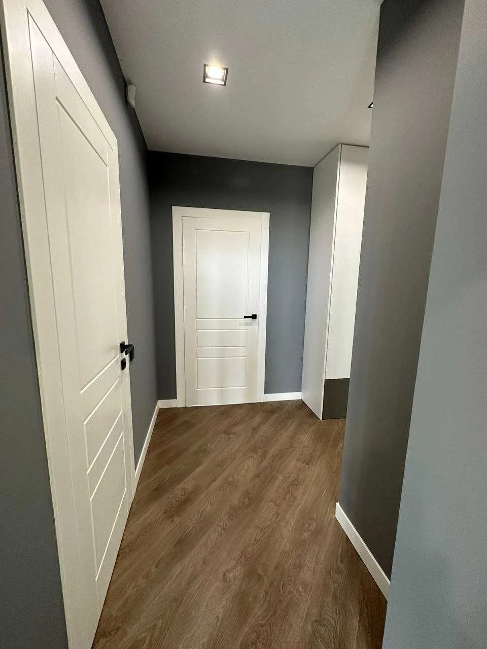 Designer 3-room apartment in the city center.