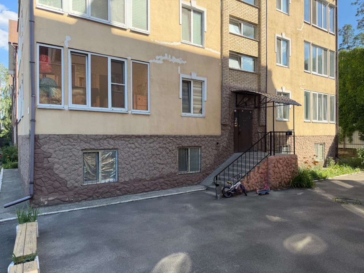 Apartment for Sale: 1-room apartment in Irpin, Poltavska Street.