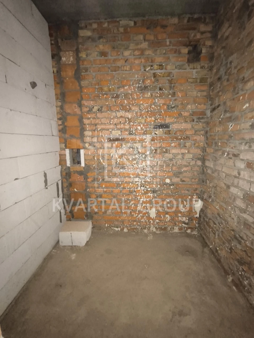 Продам 1-кімнатну квартиру в цегляному будинку. Державна програма