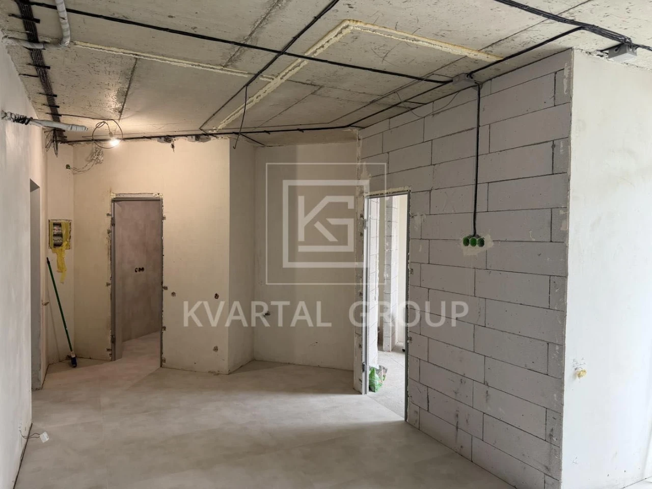 For Sale! One-bedroom apartment with partial renovation, Synergy
