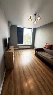 Spacious 1-bedroom apartment renovated in ЖК Делюкс
