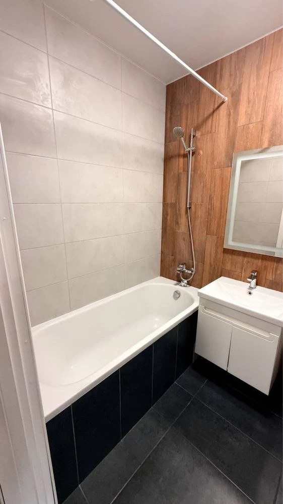 Spacious 1-bedroom apartment renovated in ЖК Делюкс
