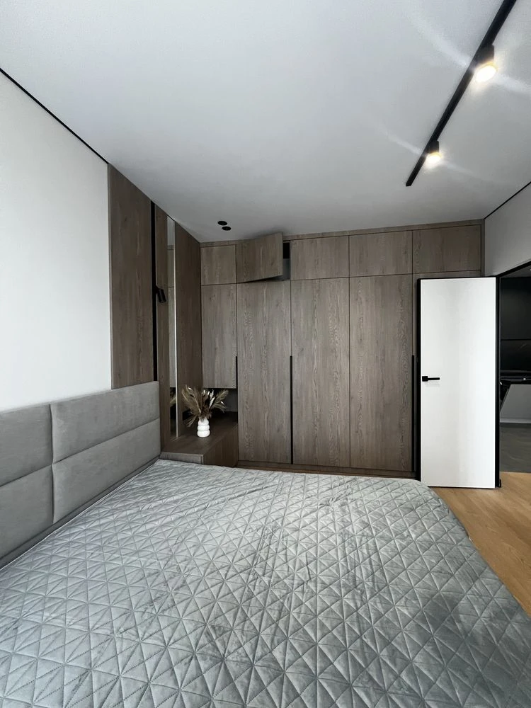 Продам квартиру з якісним ремонтом, район Центрального парку