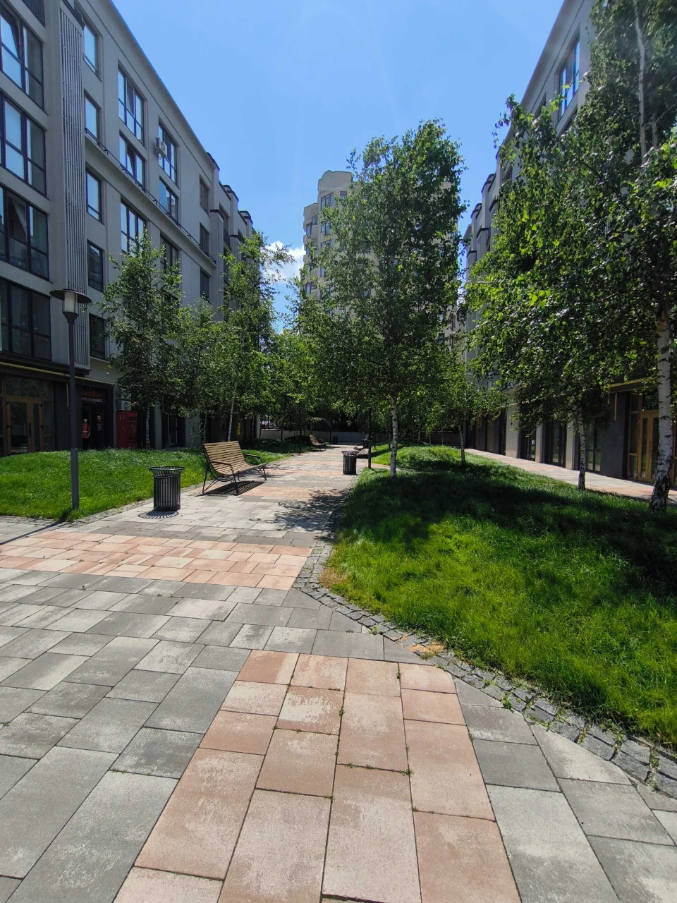 Продаж смарт-квартири 28,1 м² с балкой в ЖК «Бургундія».