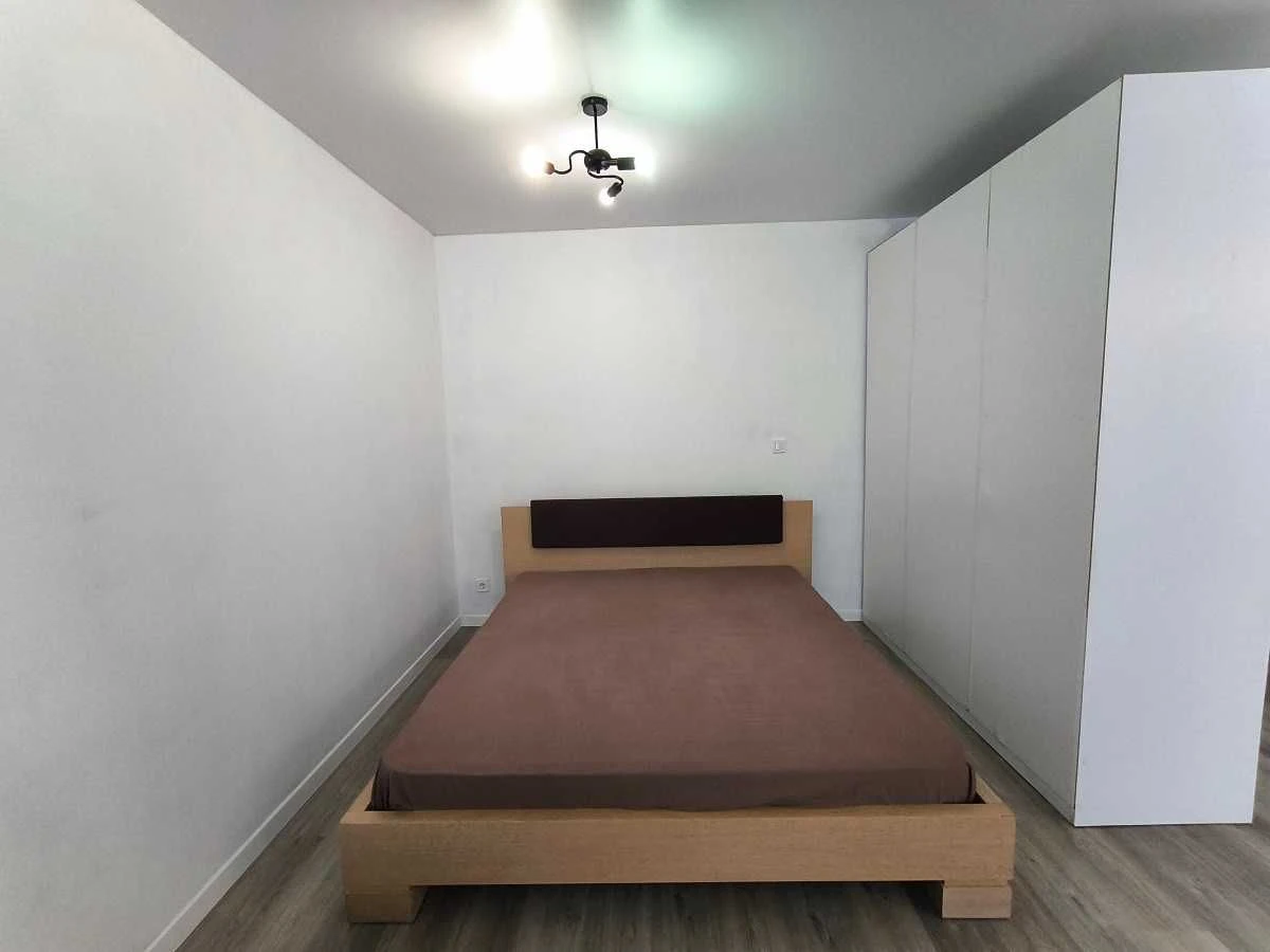 Sale of a stylish 1-bedroom apartment with a modern renovation in residential complex "Synergy 2"