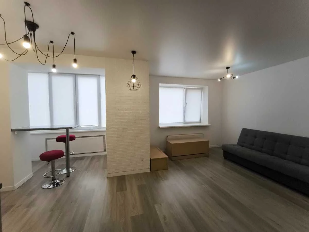 Sale of a stylish 1-bedroom apartment with a modern renovation in residential complex "Synergy 2"