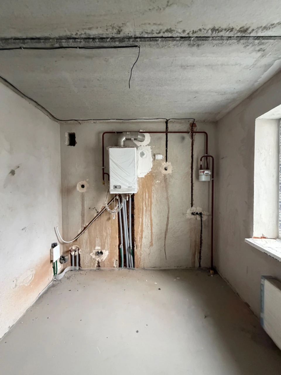 Sale of 1-bedroom apartment with partial renovation. Gas Heating!