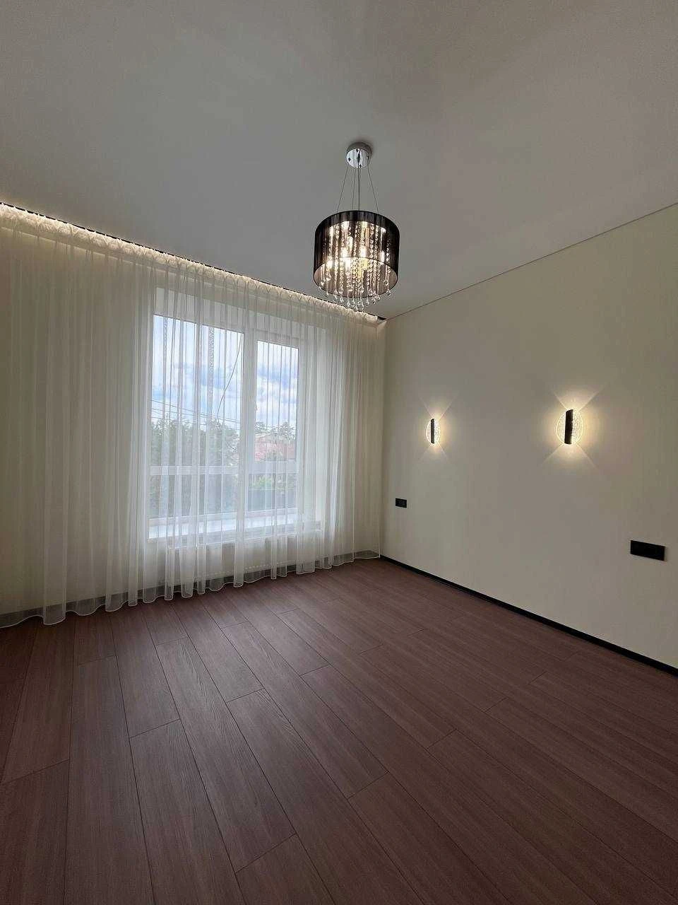Spacious 3-bedroom apartment that you will fall in love with at first sight