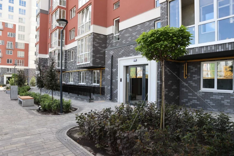 Apartment for sale in the Olympus 2 residential complex from the developer. All utilities are included.