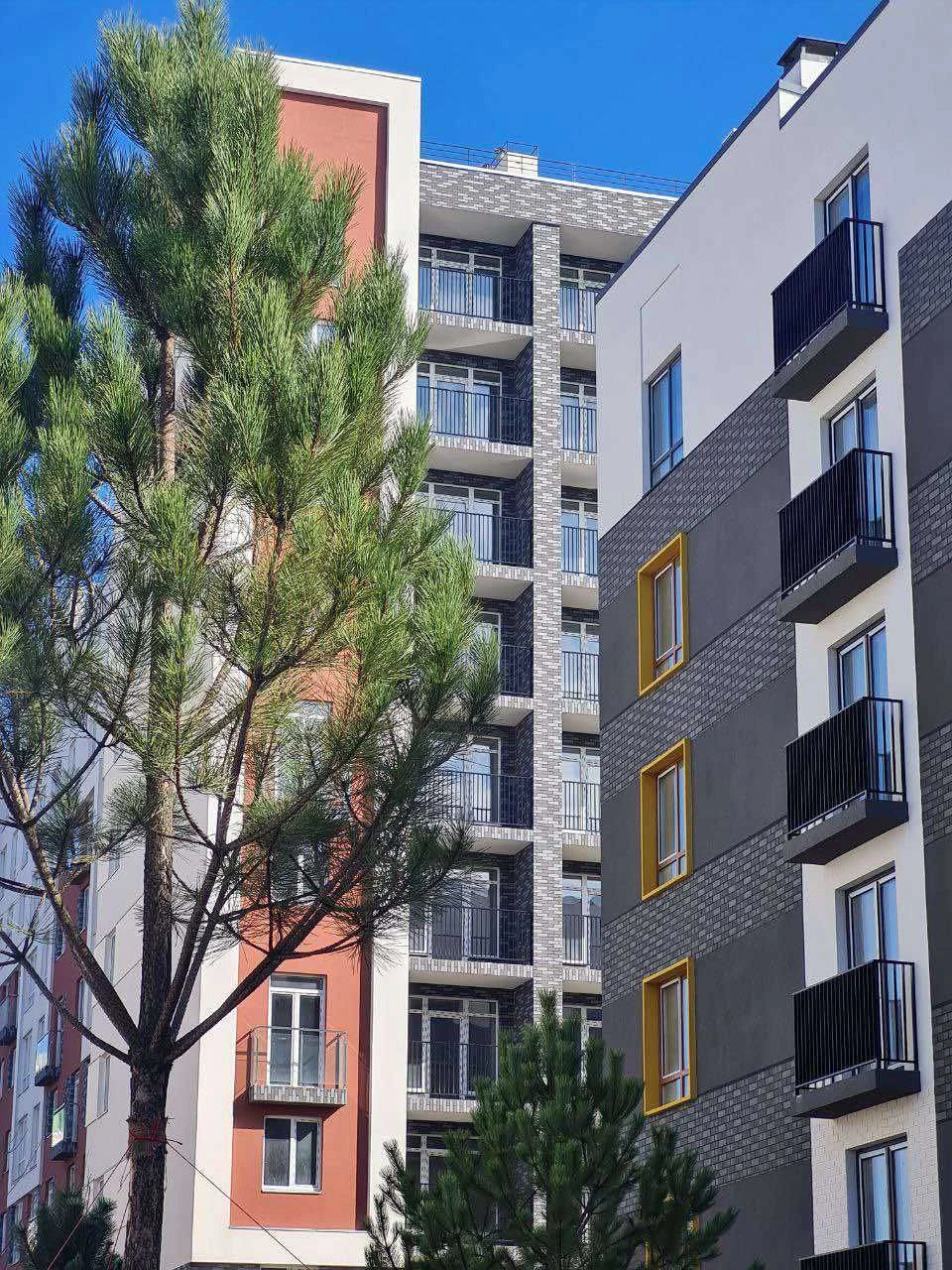 Apartment for sale in the Olympus 2 residential complex from the developer. All utilities are included.