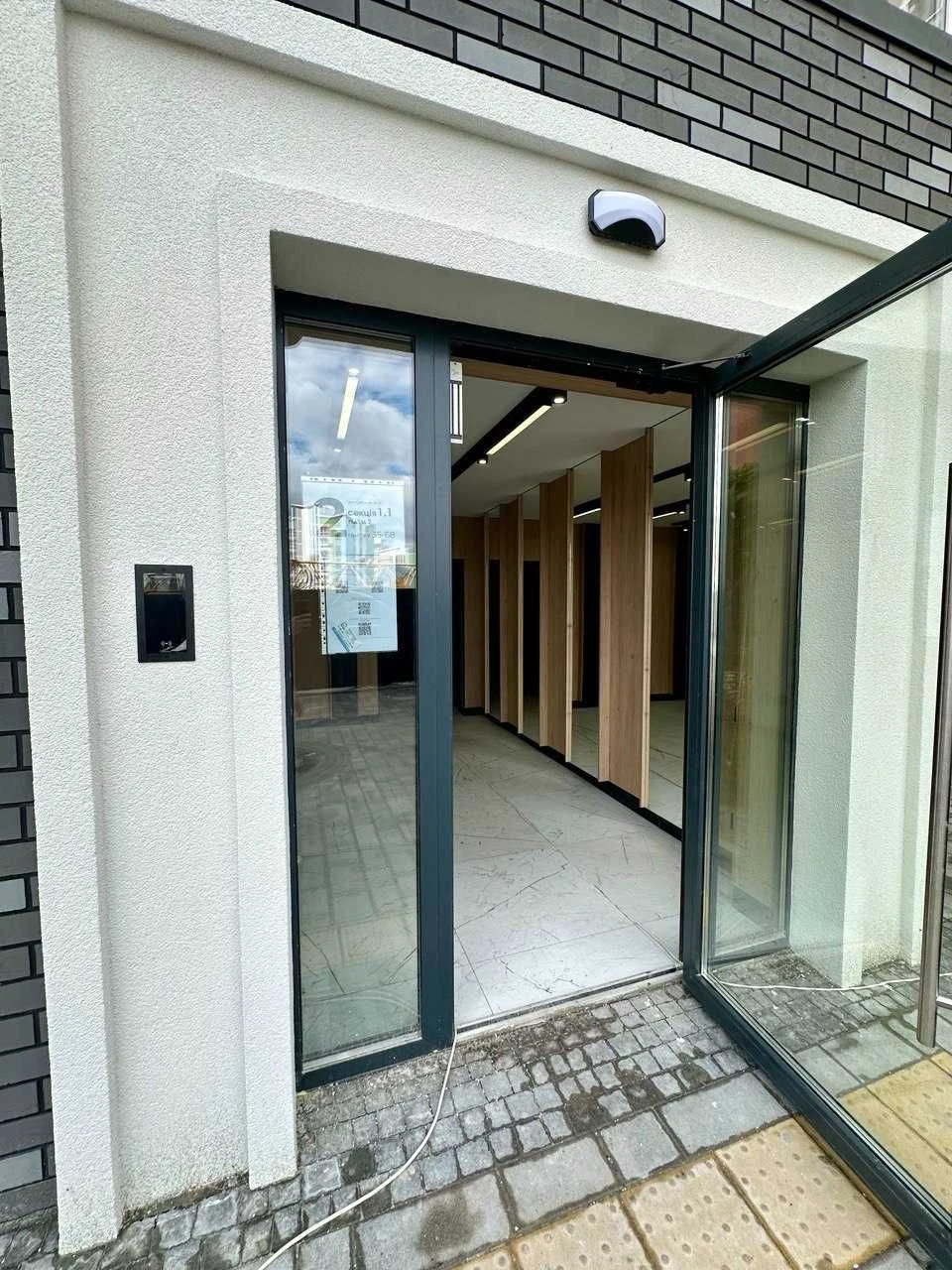 Apartment for sale in the Olympus 2 residential complex from the developer. All utilities are included.