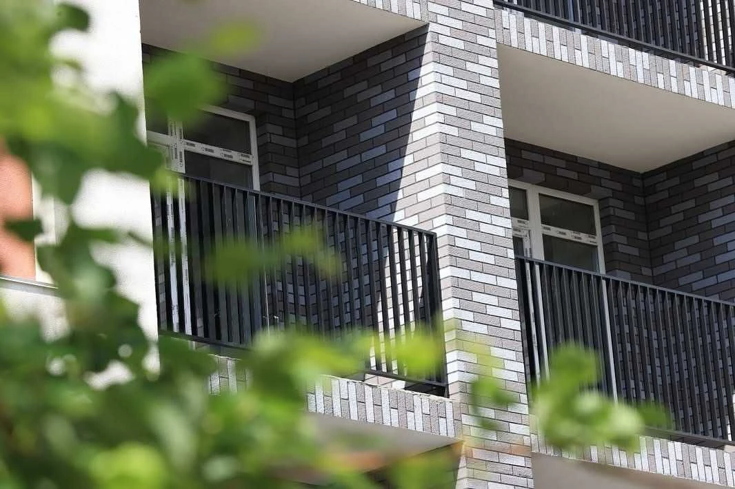 Apartment for sale in the Olympus 2 residential complex from the developer. All utilities are included.