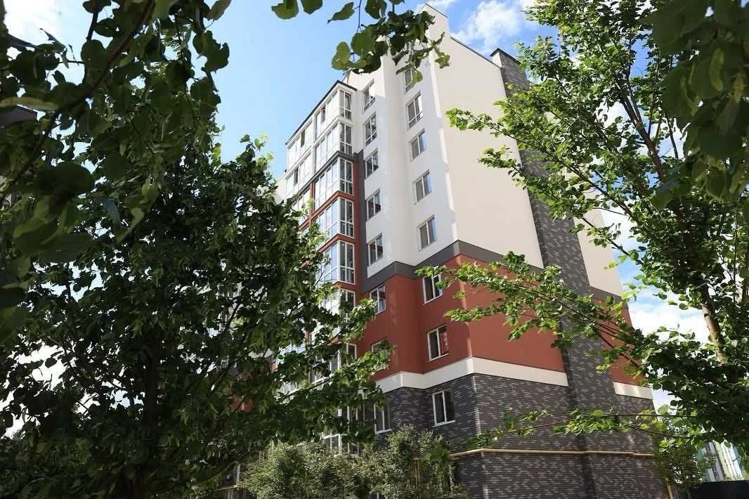 Apartment for sale in the Olympus 2 residential complex from the developer. All utilities are included.