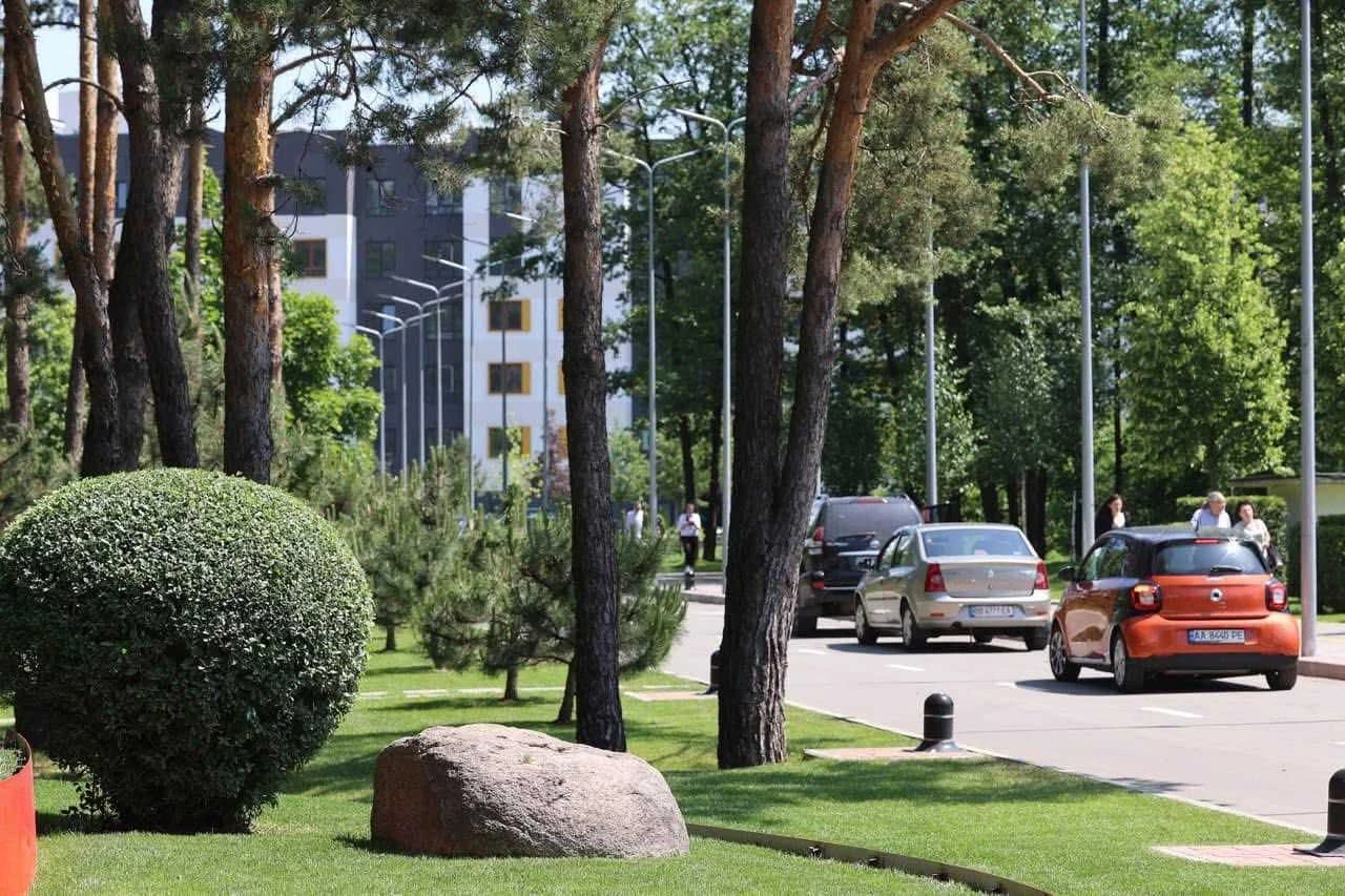Apartment for sale in the Olympus 2 residential complex from the developer. All utilities are included.