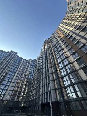 Новый дом-район Михайловского сквера-центра города 10 минут .