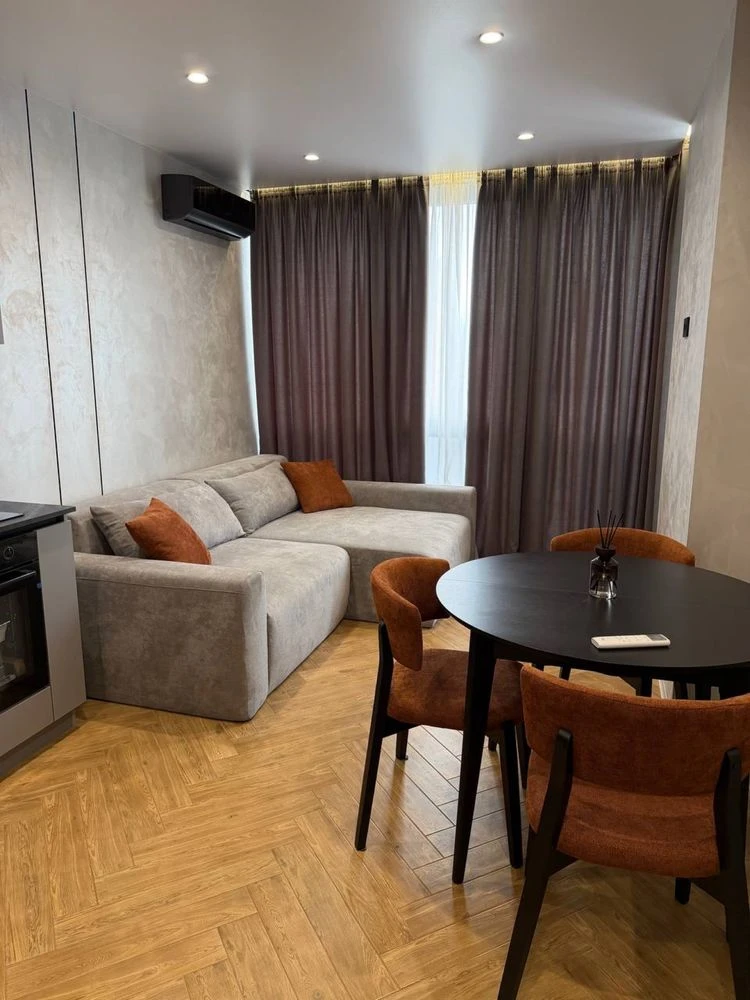 Apartment for sale with expensive renovation in ЖК Центральний 2