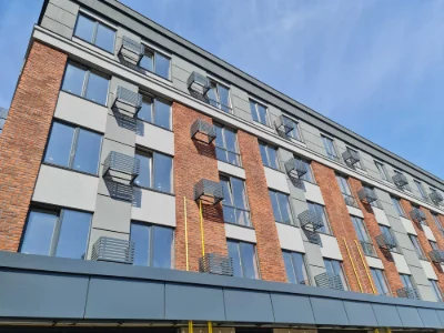 Two-room ready apartment, 3 large windows in the kitchen, gas!
