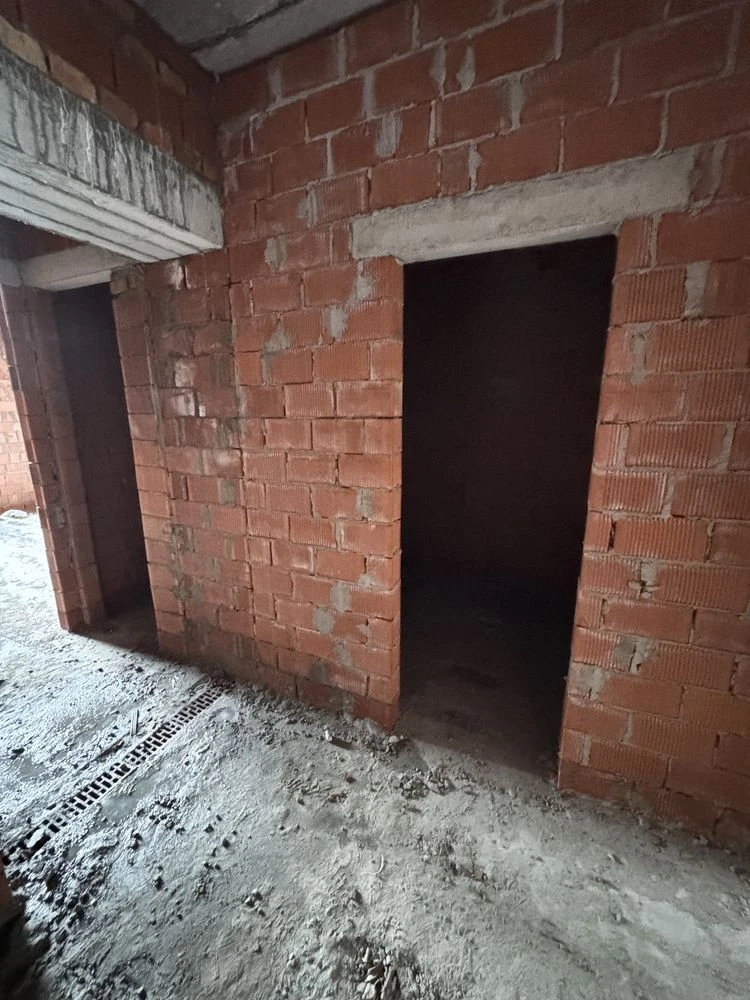 2-room apartment, double exposure to park and forest! Advantageous