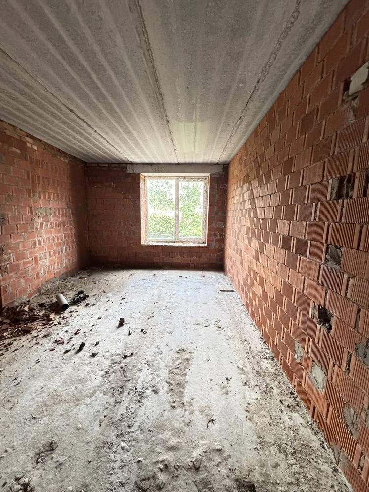 2-room apartment, double exposure to park and forest! Advantageous