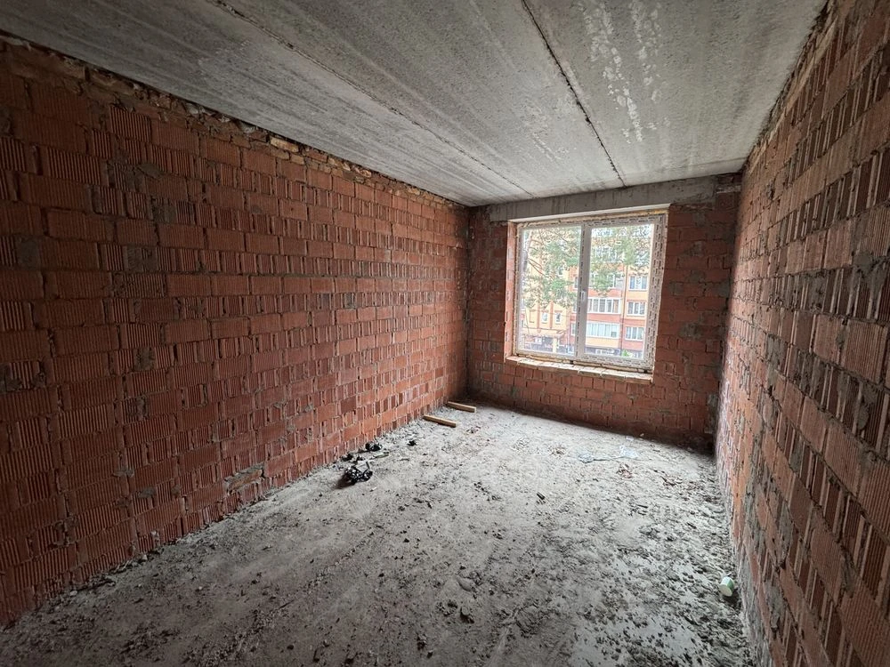 2-room apartment, double exposure to park and forest! Advantageous