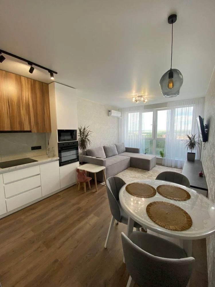 No commission! State programs - Yes. Spacious 1-bedroom apartment