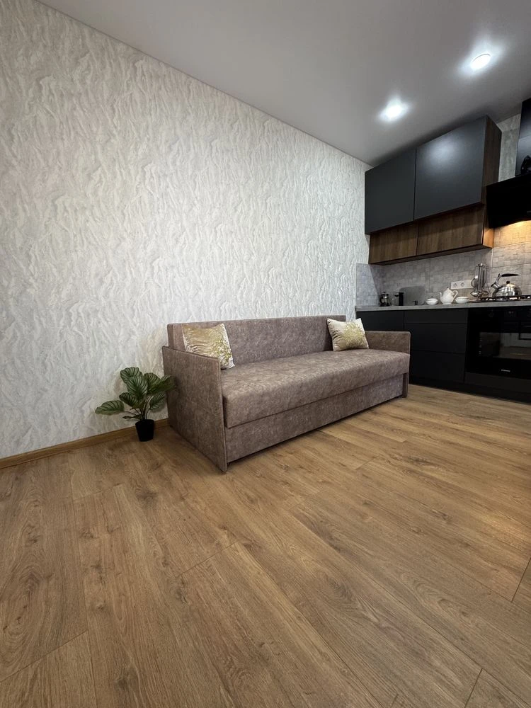 No commission! Certificate! Voucher! Resolution! Stylish apartment