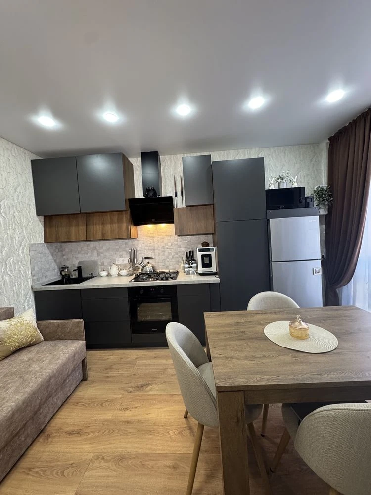 No commission! Certificate! Voucher! Resolution! Stylish apartment