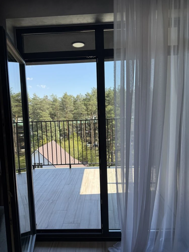 Apartment with designer renovation! View of the forest