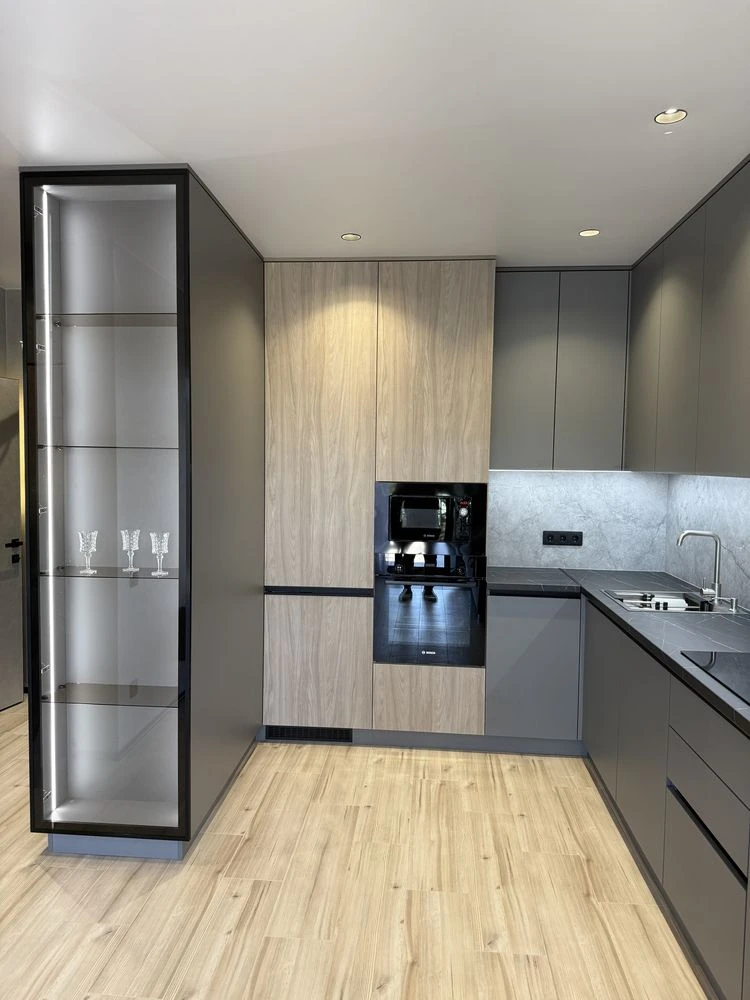 Apartment with designer renovation! View of the forest