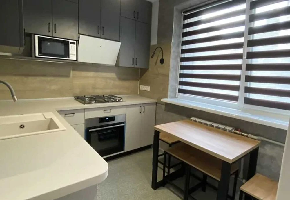 (91653) GAZ! 3-room apartment for sale on Heroyiv Kharkiv Ave. |