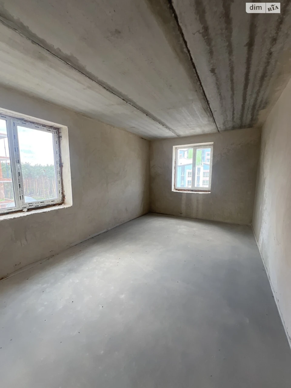 Apartment for Sale in Romanivka