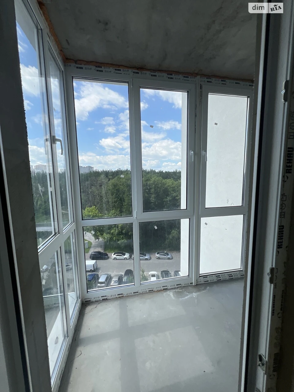 Apartment for Sale in Romanivka
