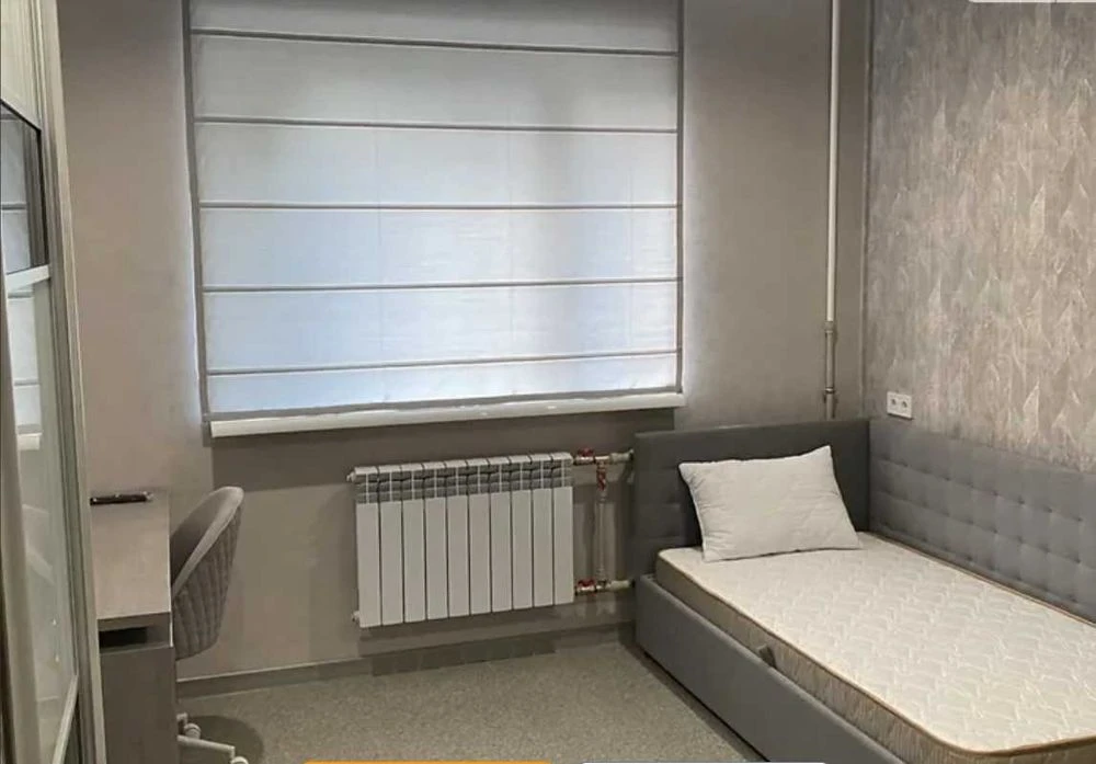 (91653) GAZ! 3-room apartment for sale on Heroyiv Kharkiv Ave. |
