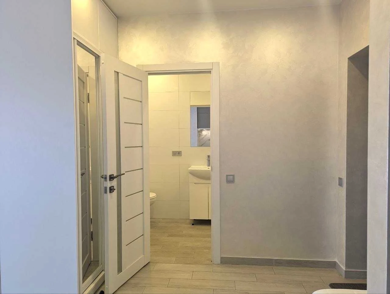 Apartment on Soborna Street 9, "Delux" Residence - gated area, with