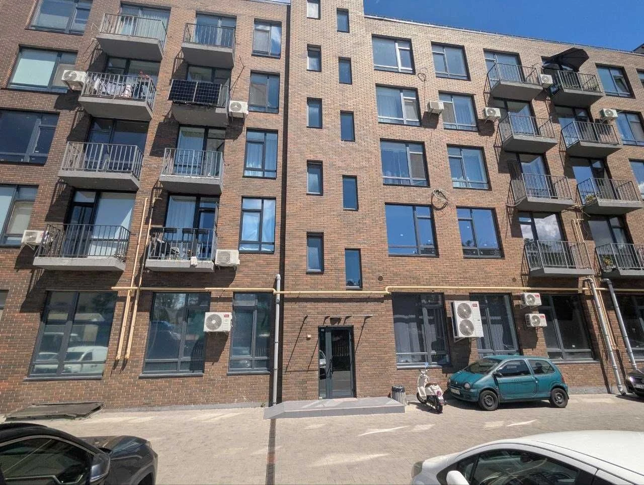 Apartment on Soborna Street 9, "Delux" Residence - gated area, with