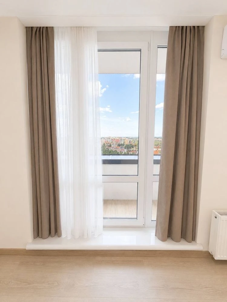 3 bedroom apartment with designer renovation and terrace