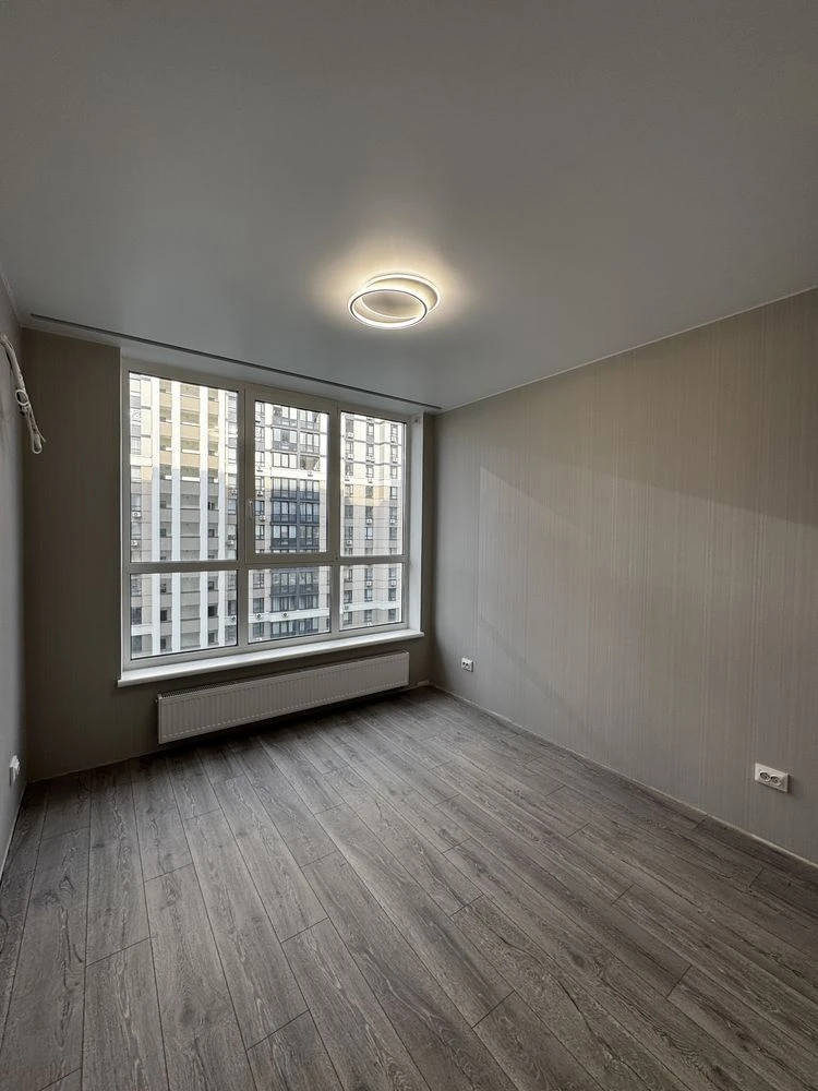 Urgent! 2-room apartment for sale in Park Central