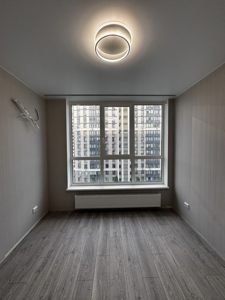 Urgent! 2-room apartment for sale in Park Central