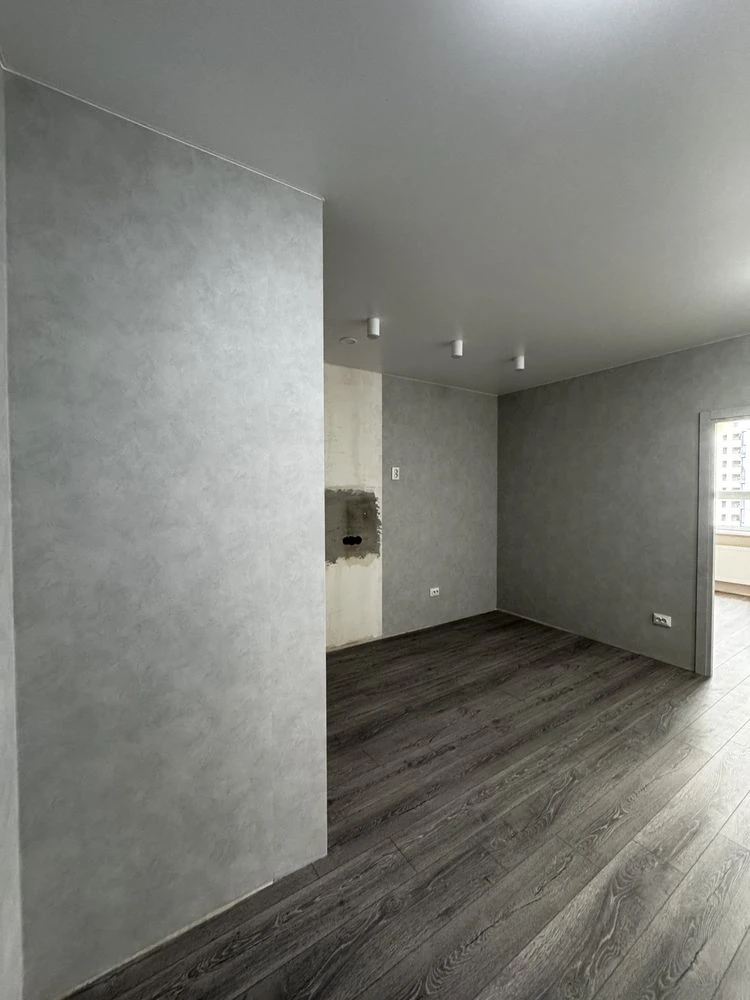 Urgent! 2-room apartment for sale in Park Central