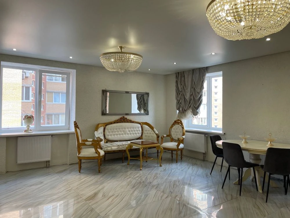 Three-bedroom apartment with a terrace in Irpin! Central Park!