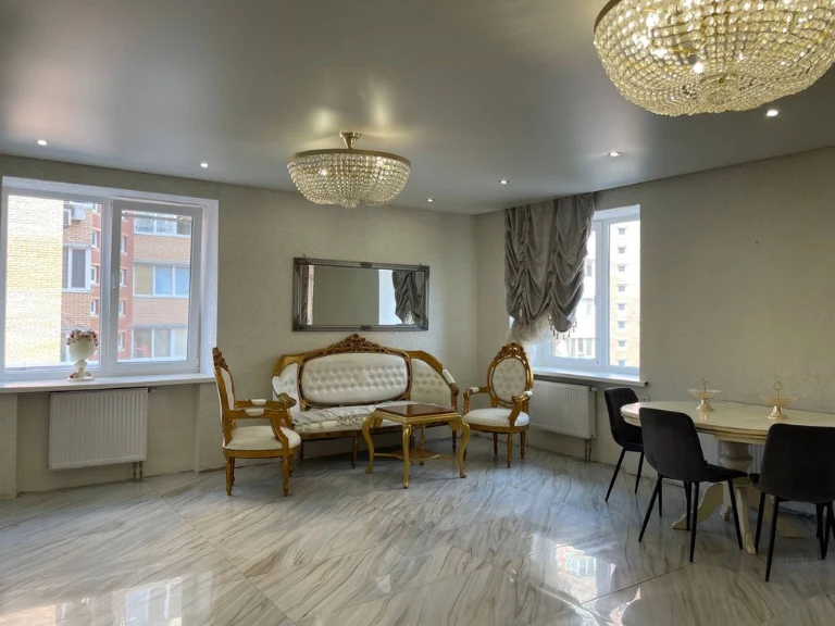 Three-bedroom apartment with a terrace in Irpin! Central Park!