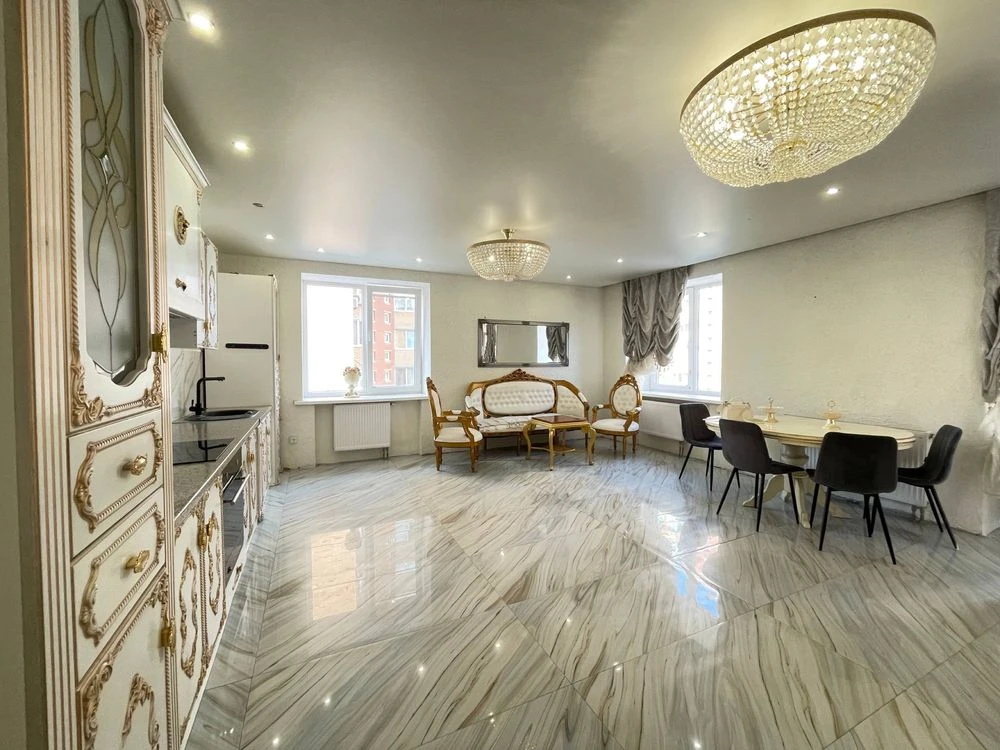 Three-bedroom apartment with a terrace in Irpin! Central Park!