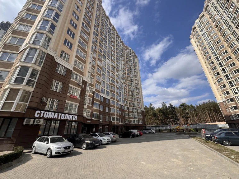 Spacious 1-bedroom apartment, 42.6 sq m, near the embankment