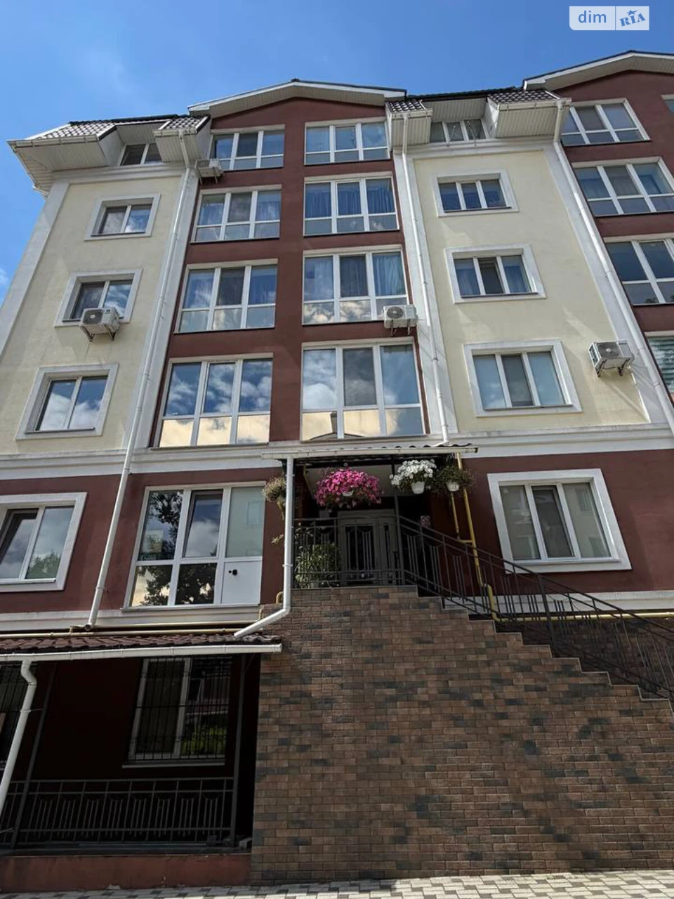 Продаж Квартира Романівка