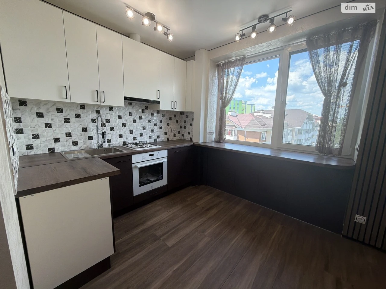 Продажа Квартиры Романовка