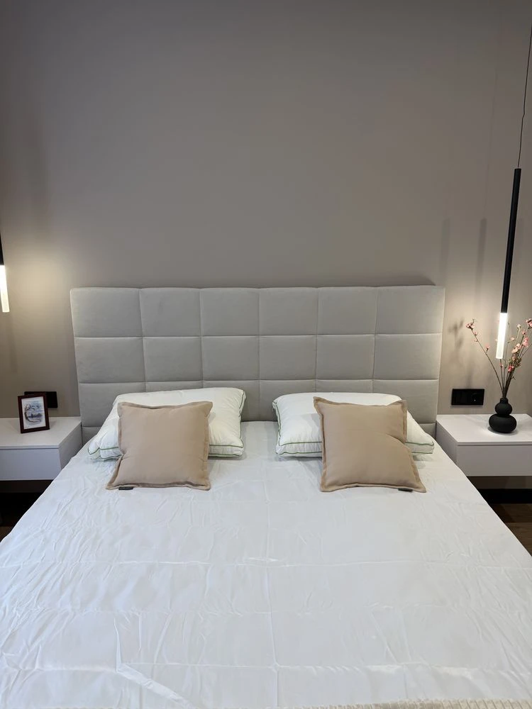 New renovated 1-room apartment in a convenient location, all nearby!