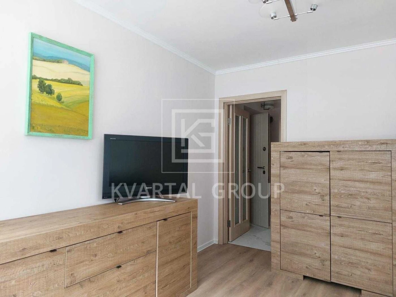 For Sale, 35 sq m Apartment with Modern Renovation in Irpin near the Center